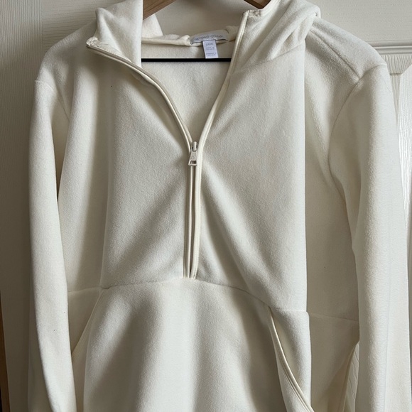 Beyond Yoga Tops - Beyond Yoga Ivory Fleece Pullover